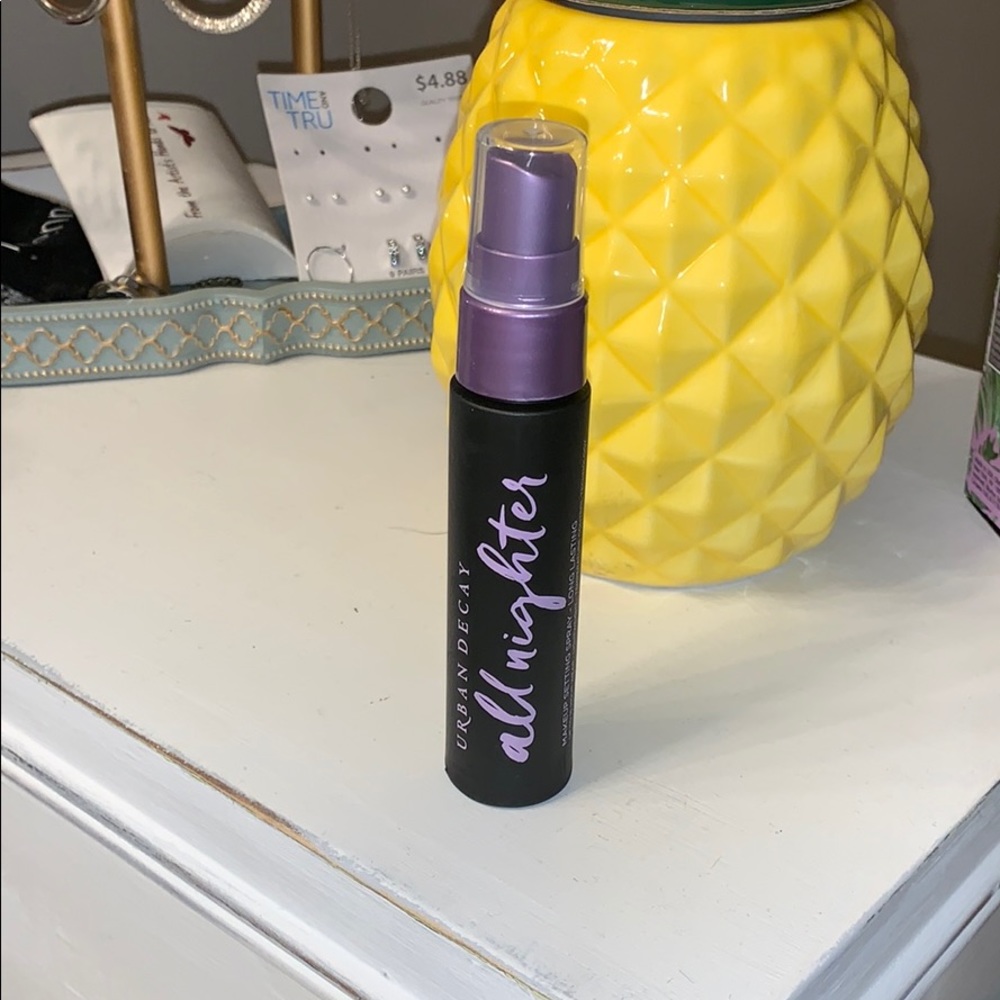 Urban Decay All nighter Setting spray